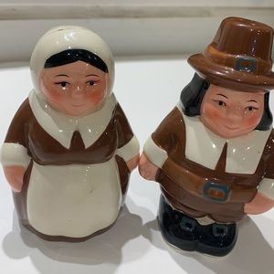Vintage 2003 Pilgrim salt & pepper shakers